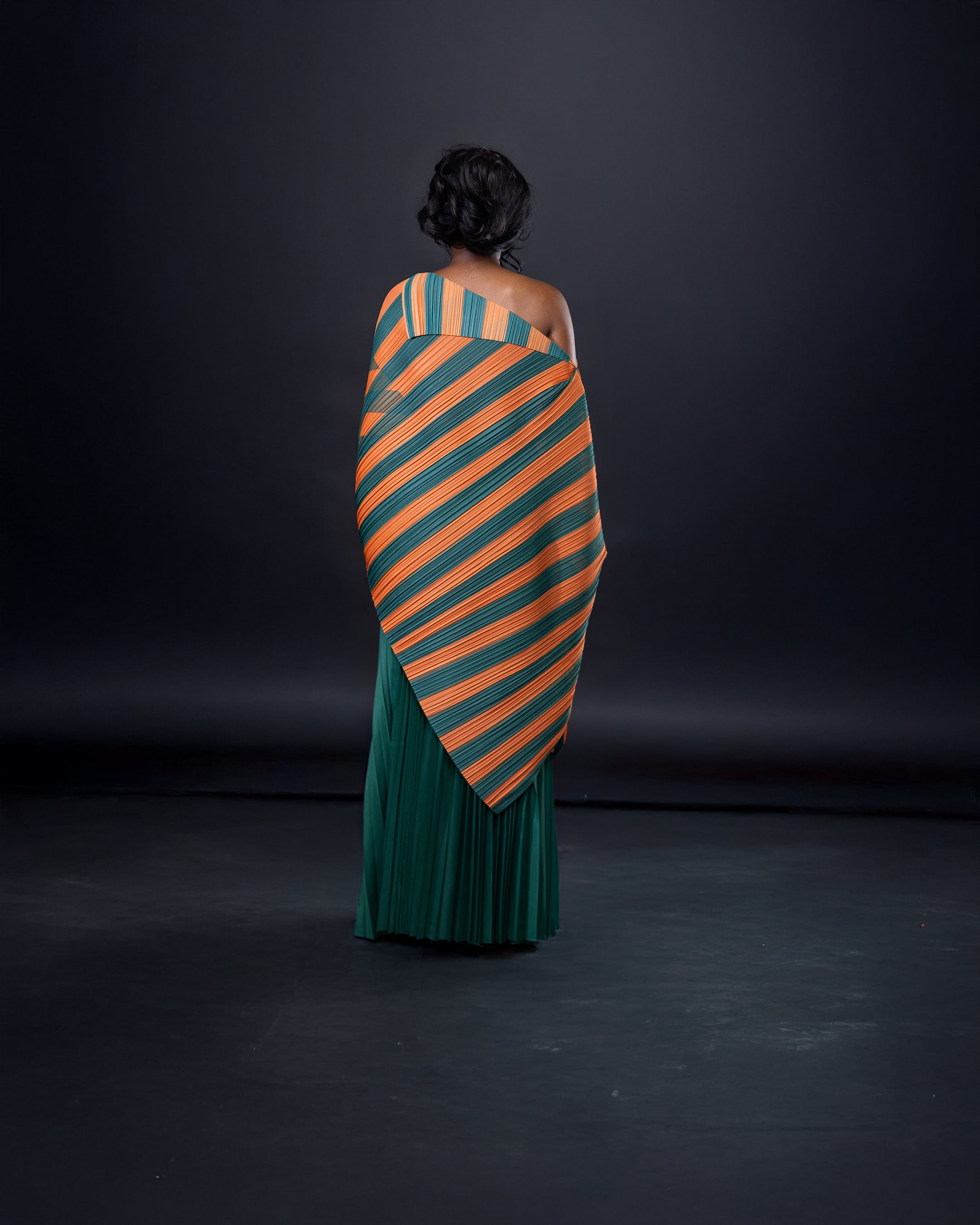 Poncho asymétrique rayé safran & vert - Collection Bloomingdale
