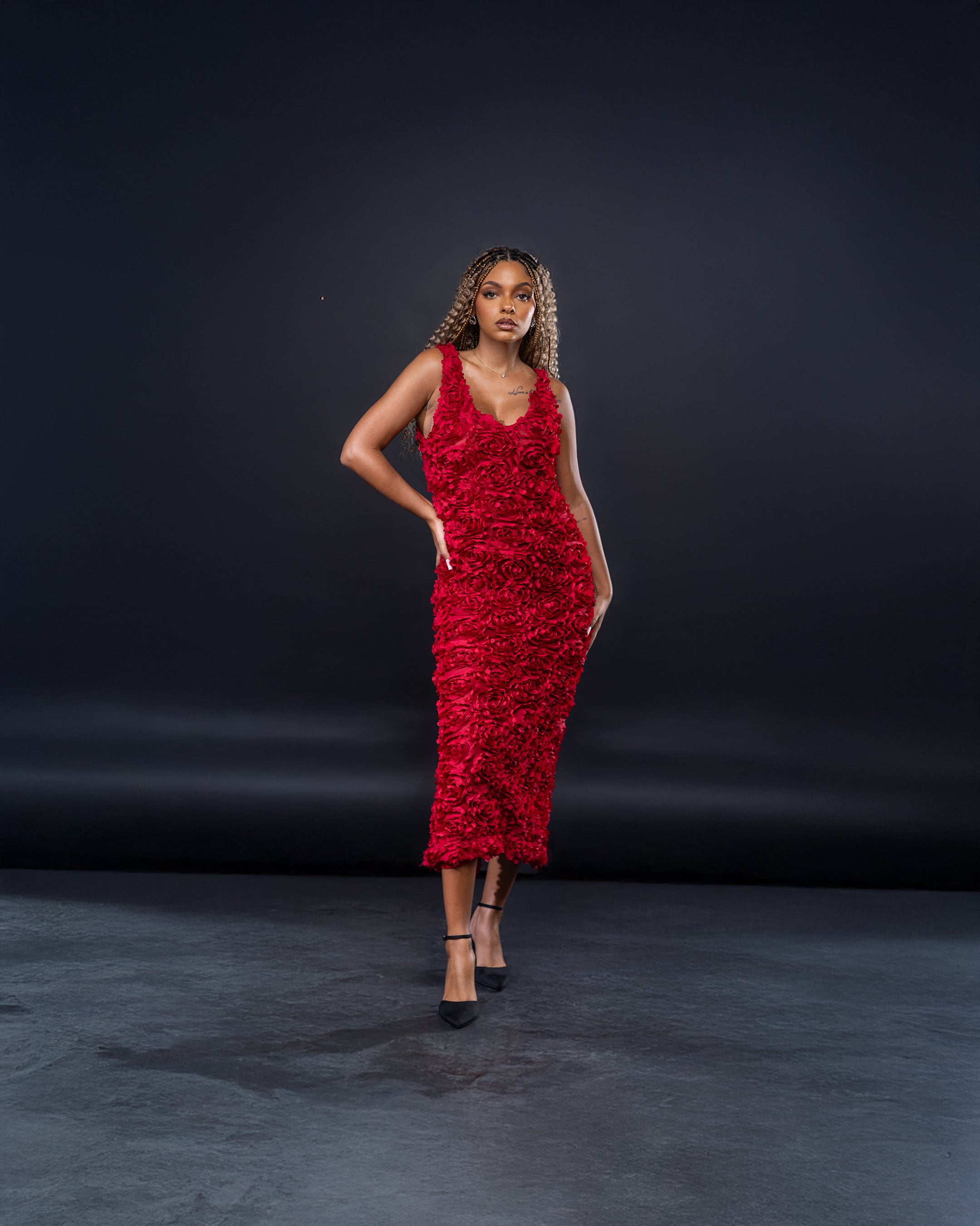 Robe midi à fleurs 3D rouge carmin - Collection Bloomingdale